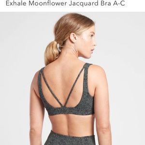 Exhale jacquard moonflower green sports bra